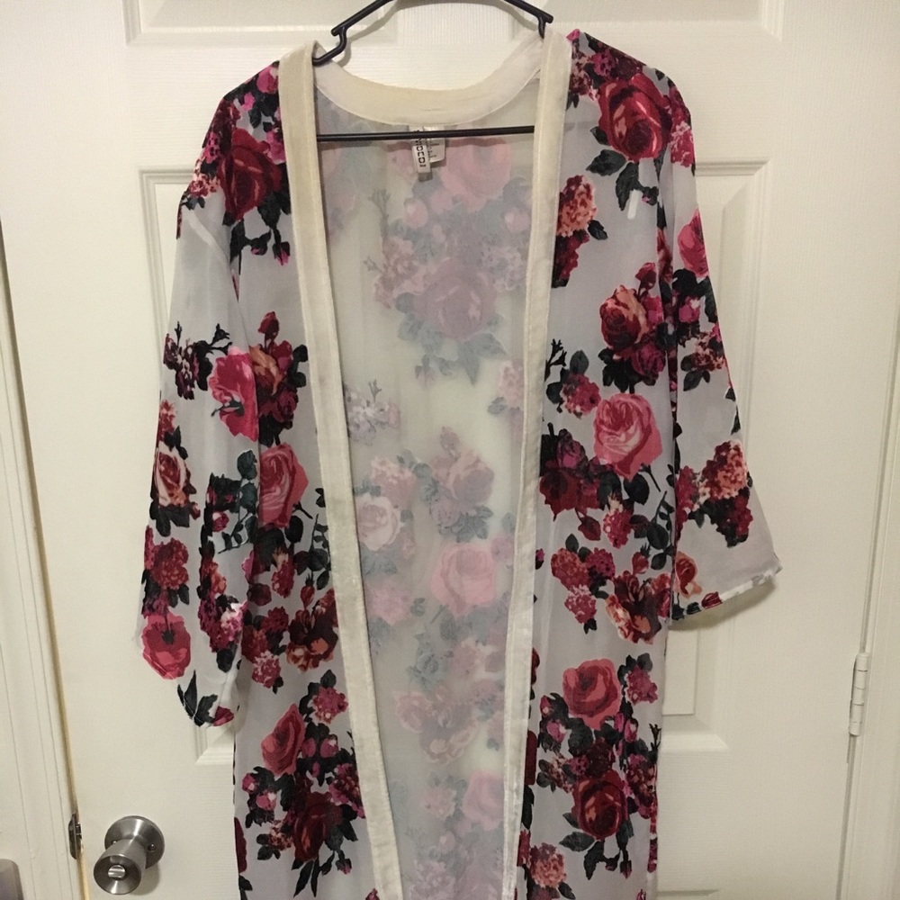Cute floral kimono